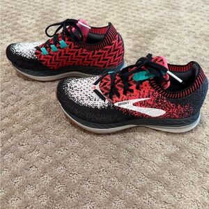 Brooks Womems Red and Black Running Shoes